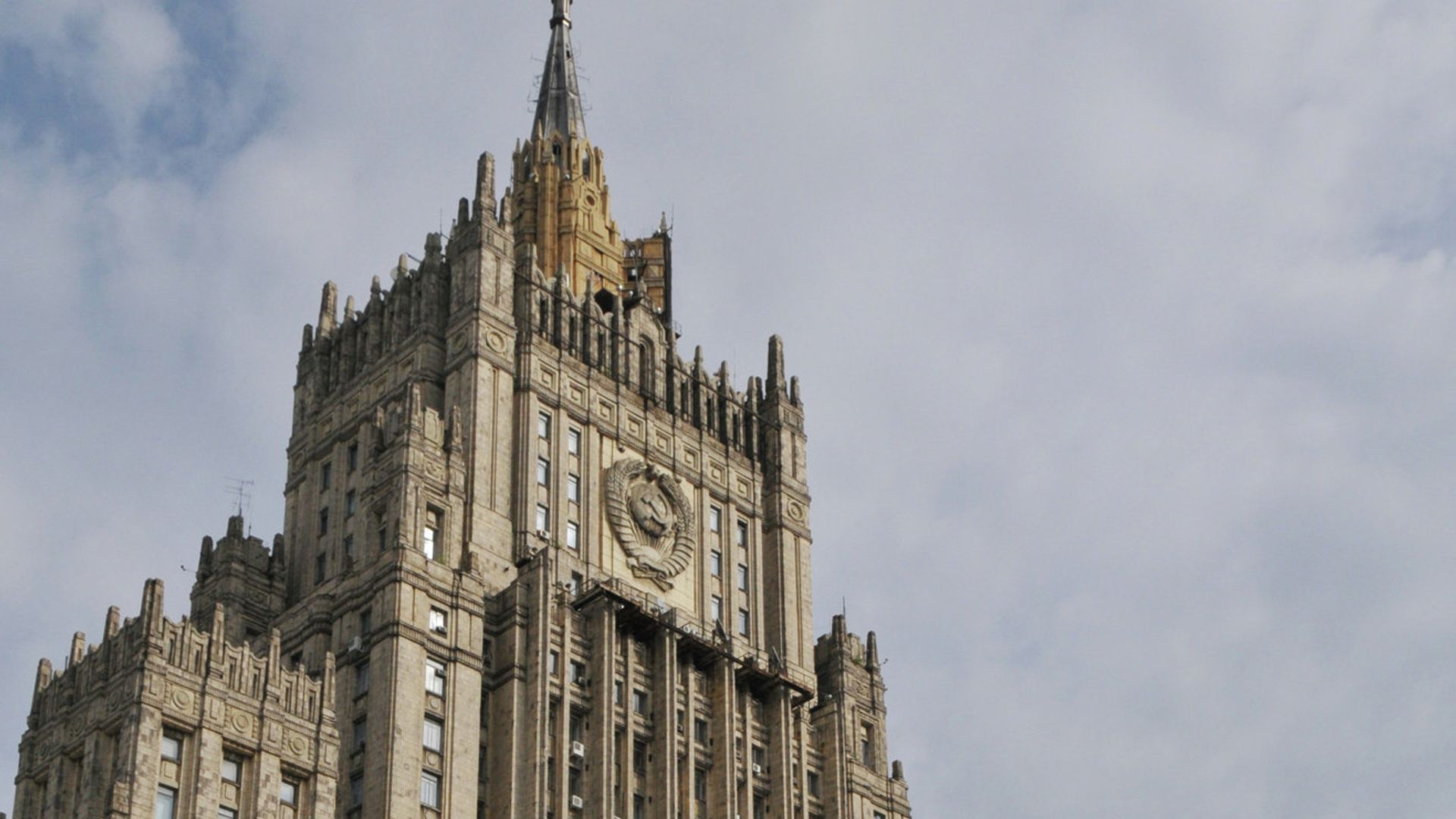 Россия выразила поддержку требованиям Кубы о снятии американской блокады, заявили в МИД.